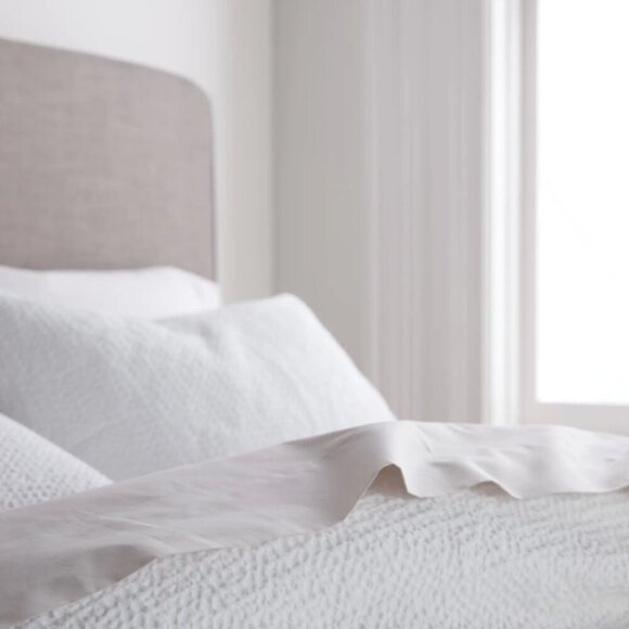 NWOT Quince Organic Luxe Waffle Twin Duvet Cover Set White Retail $99 (Q17) 5⭐'s - Picture 2 of 8